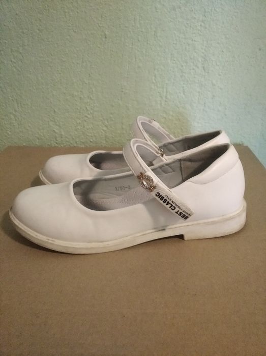 Детски обувки  - 10 лв.