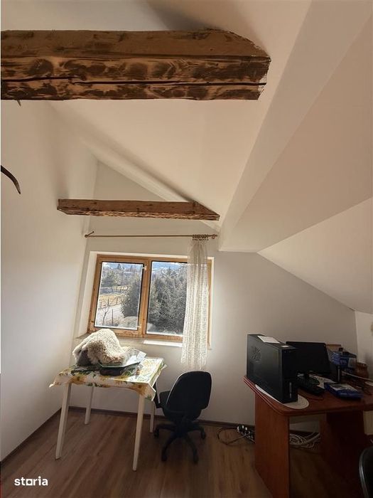 Casa la munte cu teren 2 hectare