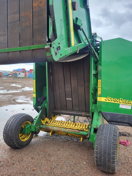 Профессиональный Пресс подборщик John Deere 582