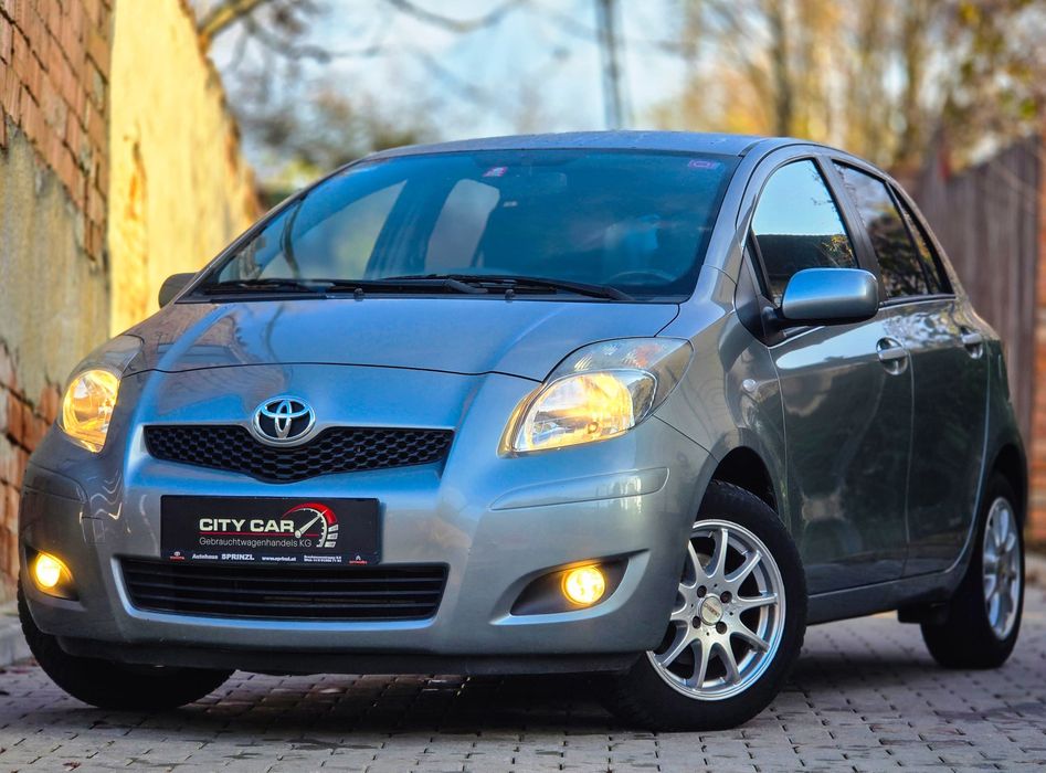 Toyota Yaris Facelift 2010 decembrie benzina 172000km