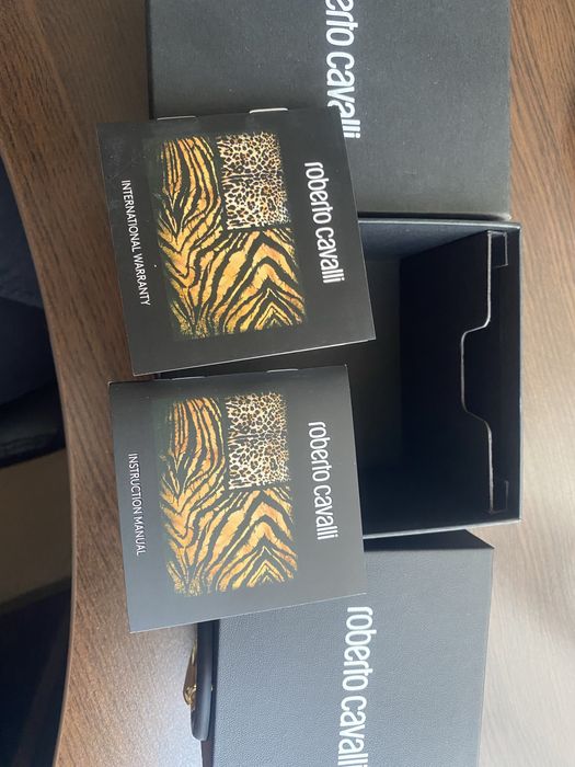 Часовник Roberto Cavalli + гривна Just Cavalli