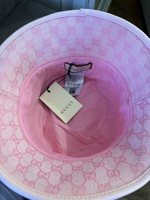 Palarie roz cu print