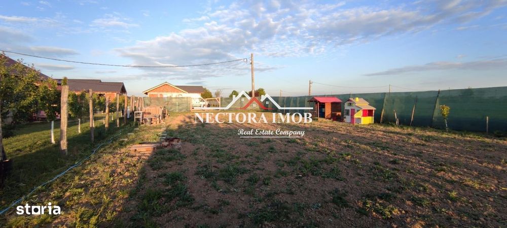 NECTORA IMOB-Teren Intravilan Imprejmuit 560 mp, Les-Gepiu, Utilitati
