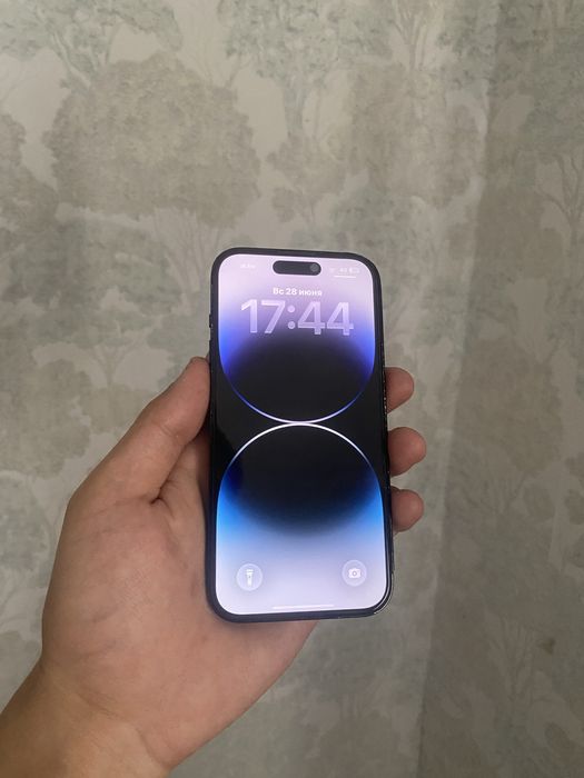 Iphone 14 pro , в белом