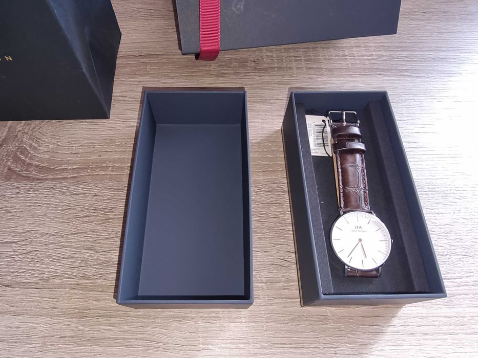 Ceas Daniel Wellington + cutie si punga cadou
