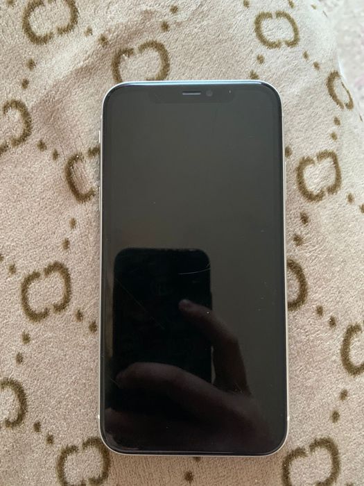 Айфон 11 торг есть