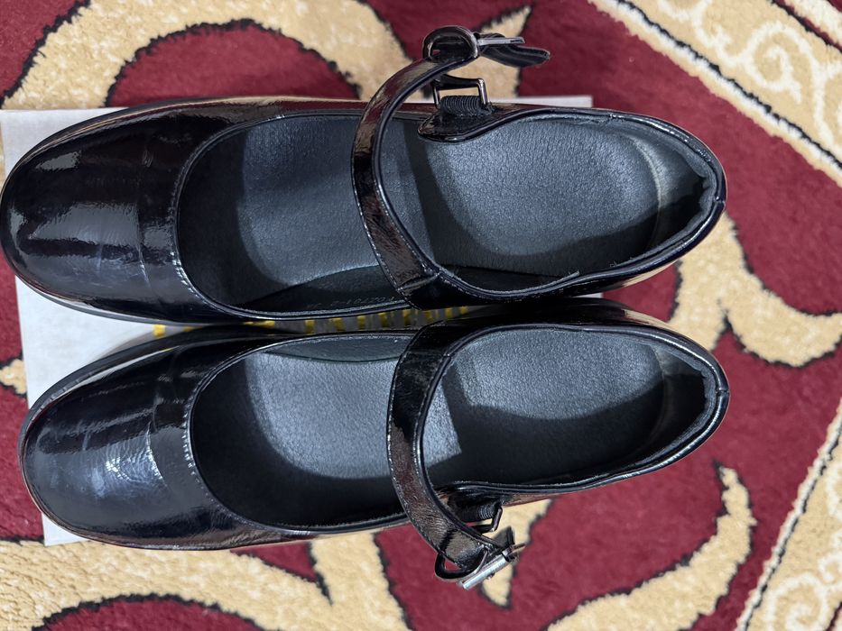 Лаковые Мэри Джейн на платформе