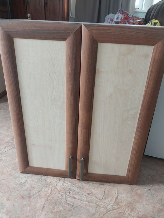 Продам шкаф кухонный навесной