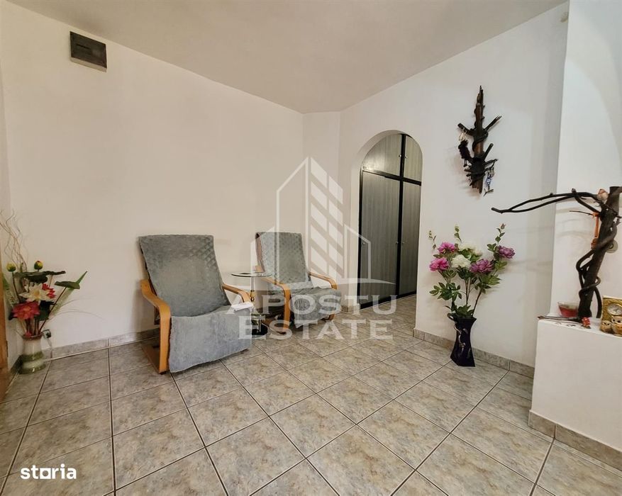Apartament de vanzare cu 3 camere,etaj intermediar, Aradului,Timisoara