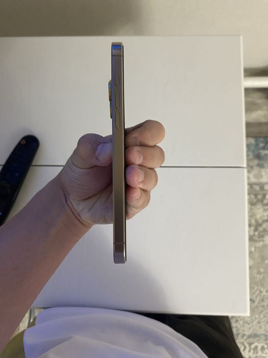 Iphone  apple 16 pro max 256 gb