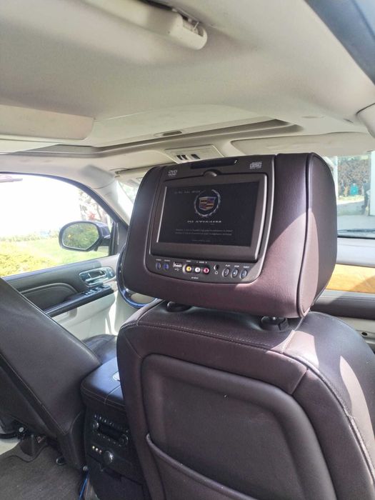 Cadillac Escalade Autoutilitară 6.2 V8 Benzină + GPL din fabrică 409 CP 4x4 AWD
