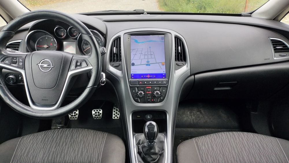 Opel Astra J Hachback