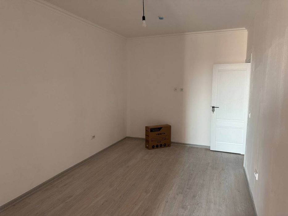 Без маклер уй сотилади!!!