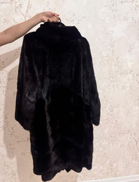 Продам норковую шубу бу