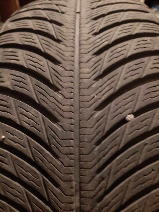 Vând 4  cauciucuri MICHELIN 235/60/18