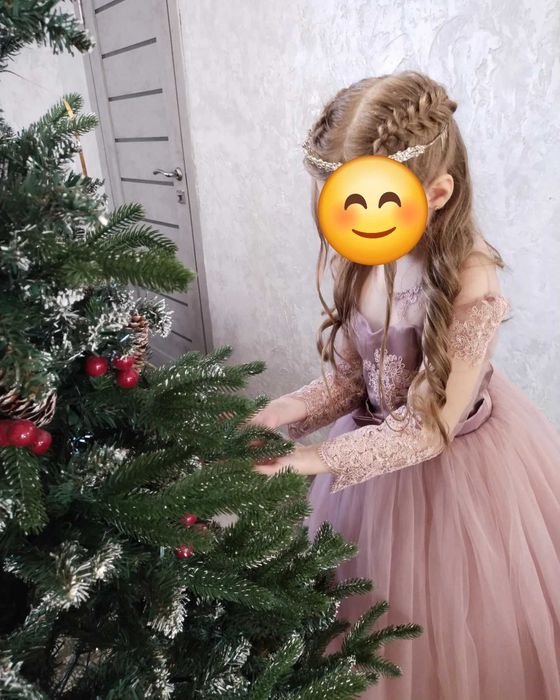 Нарядное платье для девочки