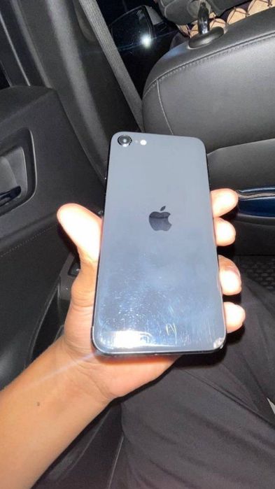 iphone se sotiladi
