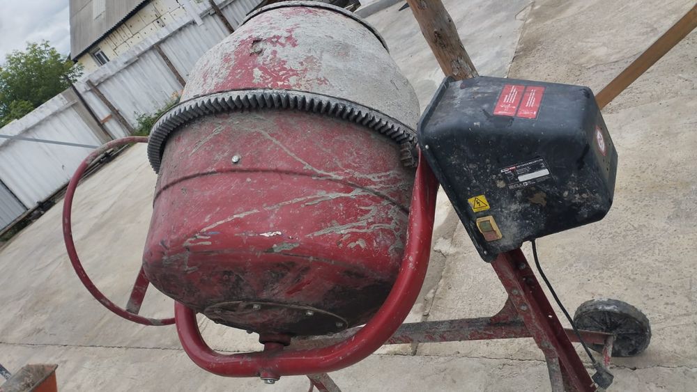 Бетономешалка,мешалка,бетонсместитель