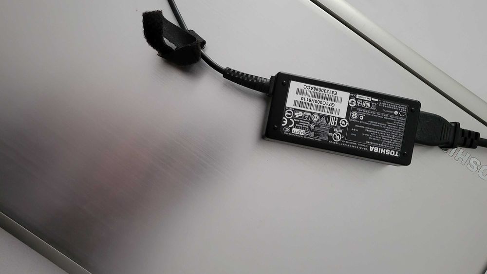 Лаптоп Toshiba Satellite S50-B-12Z 15.6"