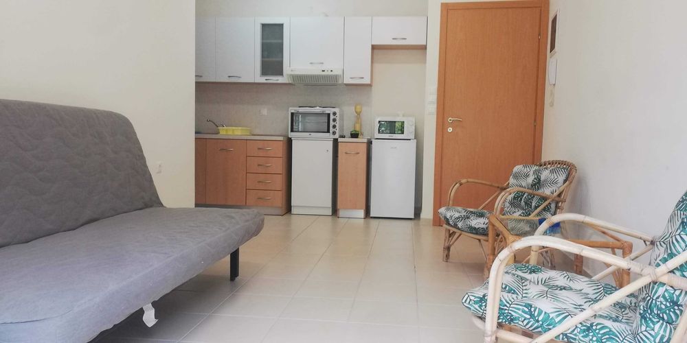 Дава се под наем Двустаен апартамент в Враца, Дъбника - 50 кв.м за 1500 € - Снимка #3