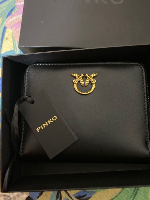 Ново дамско портмоне Пинко