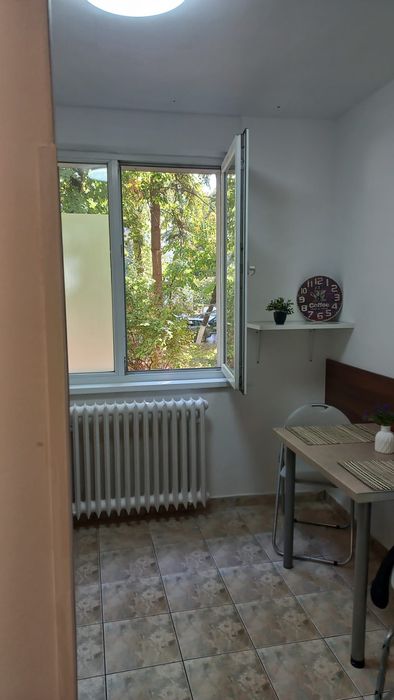 Garsoniera de inchiriat