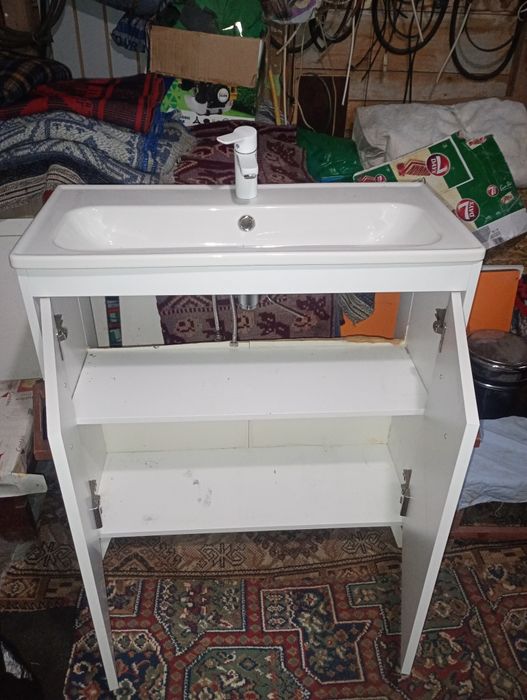 Lavoar ceramica cu masca și baterie complecta inclusa