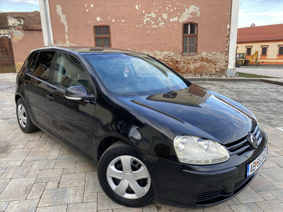 Vw Golf 5 1.6 16v 2007 Euro 4 Unic Proprietar în acte 2450€ usor neg