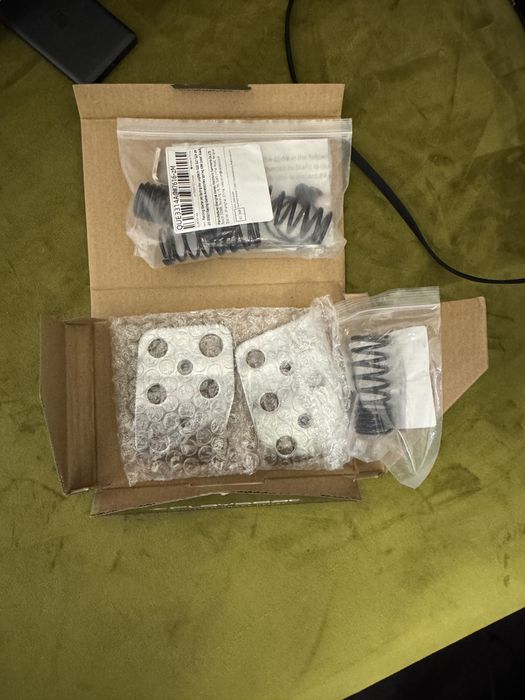 Logitech G923 + Extra-uri | Garanție Altex | Stare foarte bună