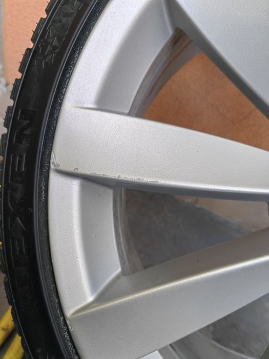 Оригинални Lugano 5 112 19" с перфектни зимни гуми 235 35