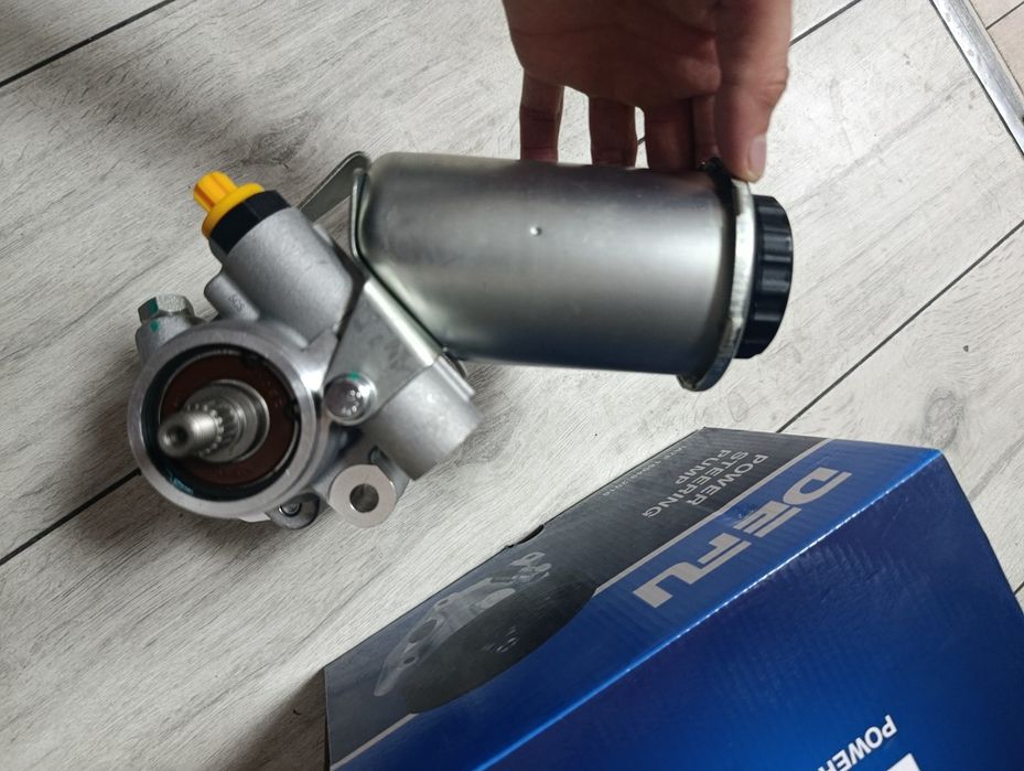 Гур насос Toyota 1 UZ 4.0