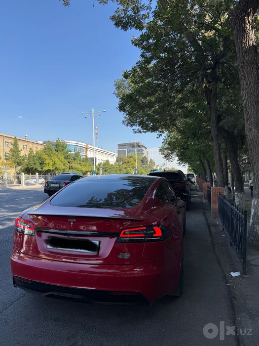 Tesla S plaid 2022 rest
