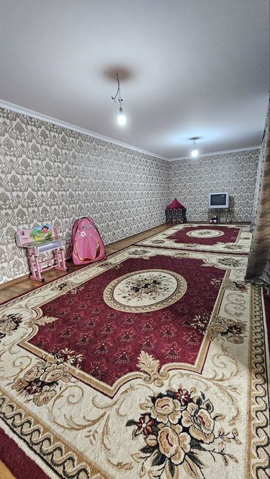 Xovli uyning xonalari  ijaraga beriladi(vanna tualet alohida) qibreda