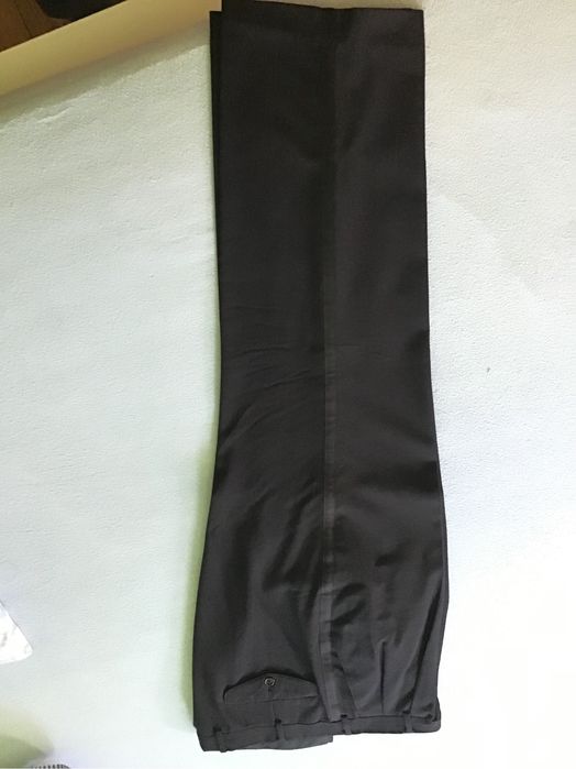 Costum stofa Pierre Cardin masura 50 pt barbati