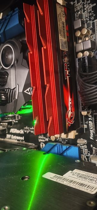 Мръсен ТОП ! Asrock z97 extreme 4 + core i7 4790k.