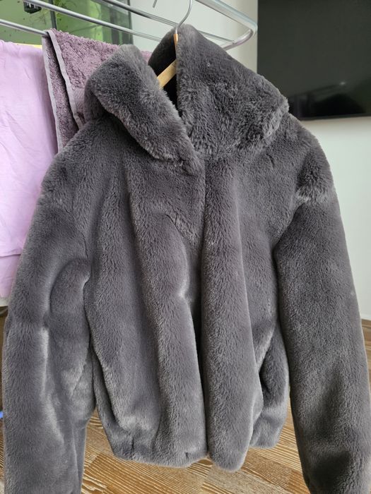 Продам шубу Zara