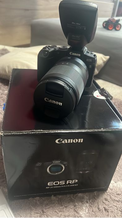 Aparat foto Canon Eos RP