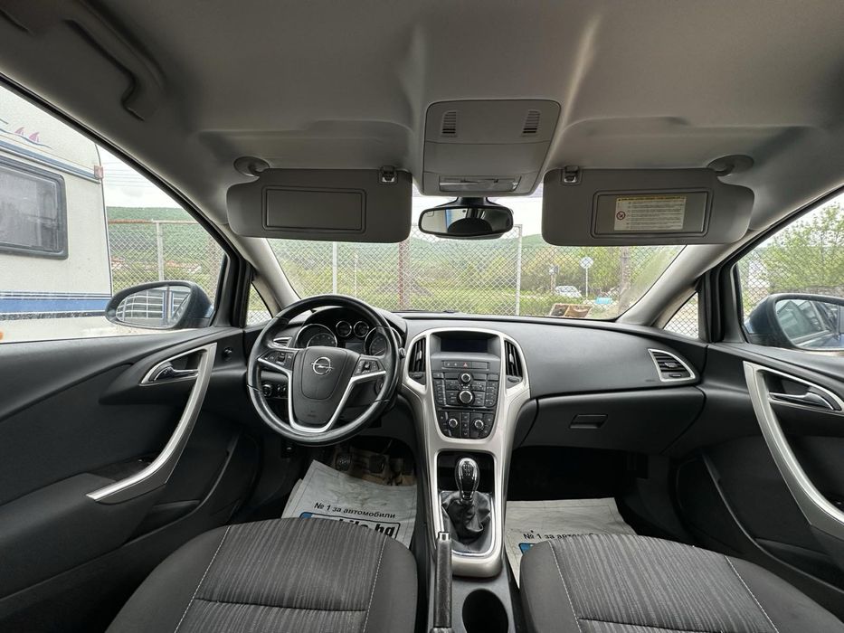 Opel Astra  1.4i 101hp