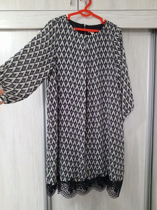 Платьи коктейльные