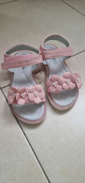 Сандали для девочки. 29 размера.