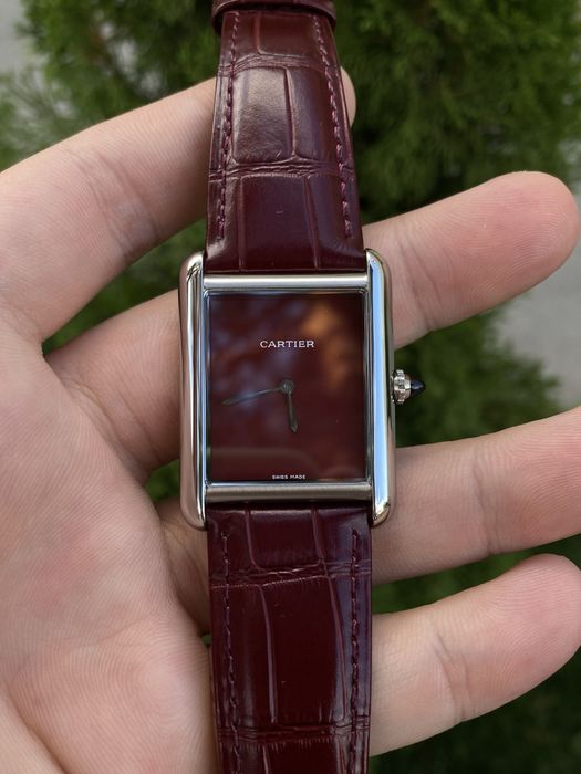 Cartier Tank Must red dial