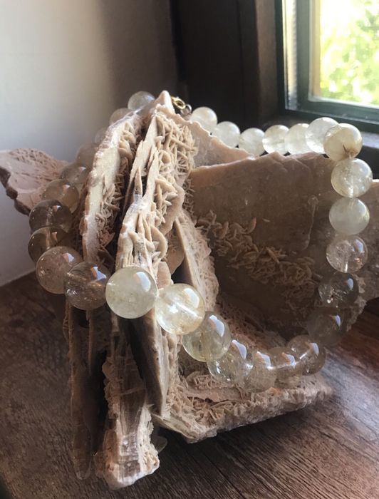 Красиво колие от ЕСТЕСТВЕНИ КАМЪНИ