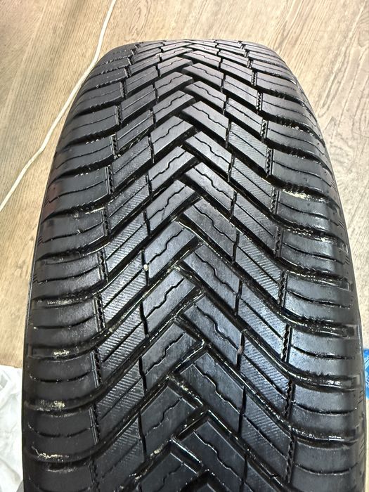 SET Jante VW Tiguan 215/65/17 Ca noi