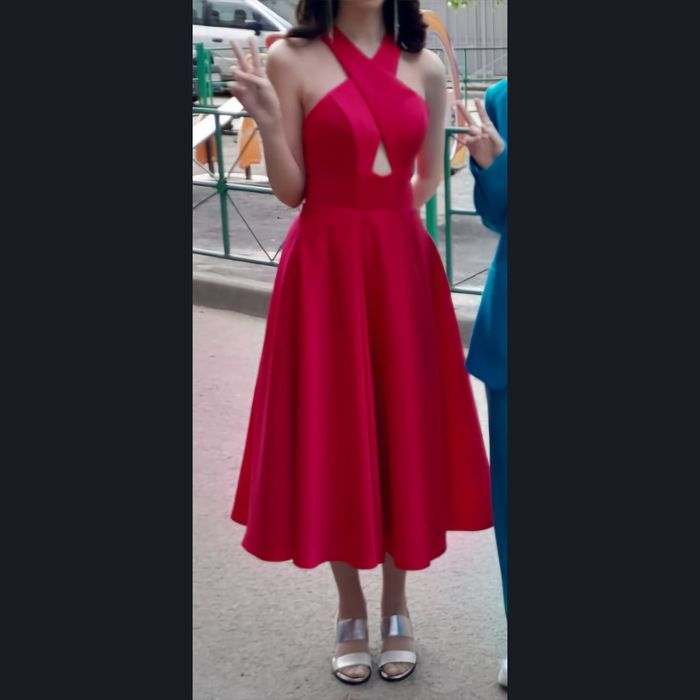 Платье на выпускной малиновое