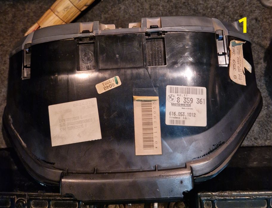 Щиток прибора на бмв е34