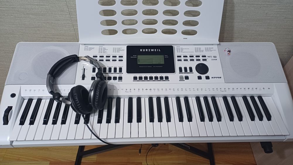 Синтезатор KURZWEIL
