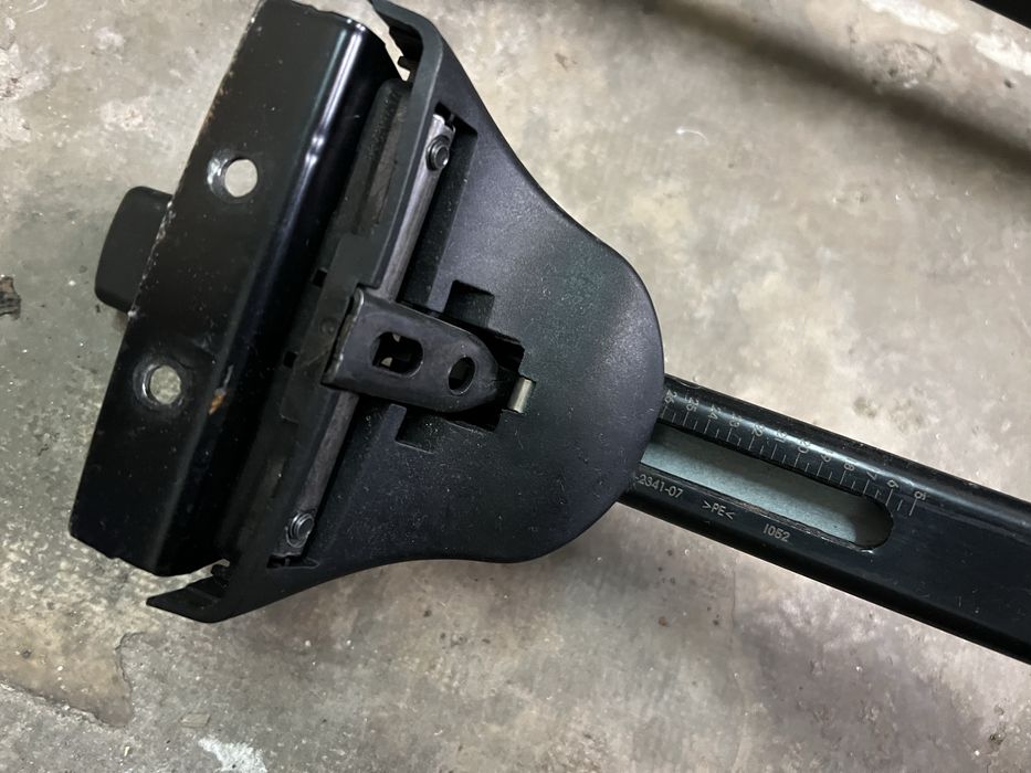 Греди за таван THULE