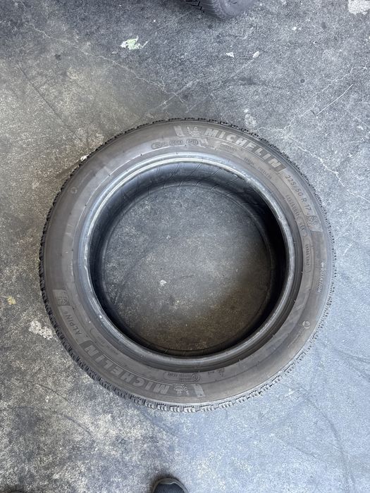 225/50/17 michelin