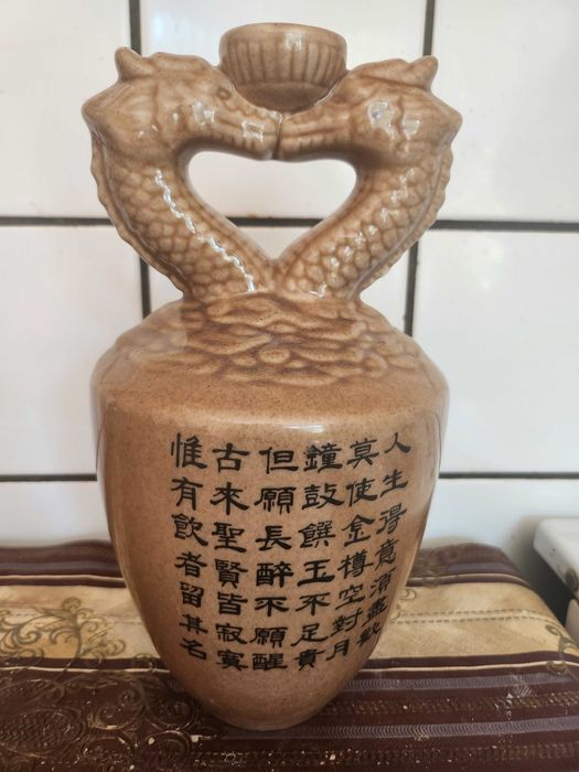 ФЪН ШУЙ Драконова стомна-огнена вода