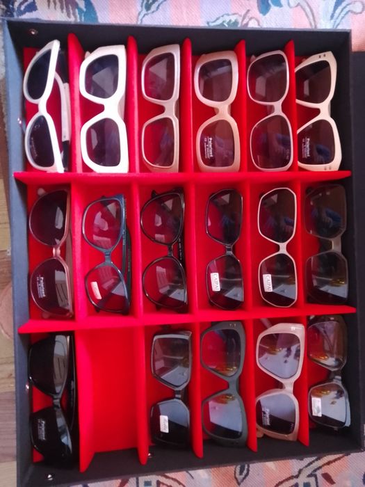 Очки новые разные